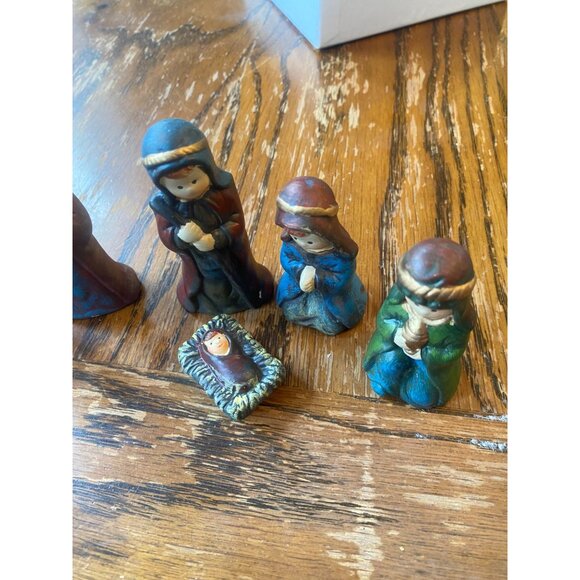 Hand-Painted Miniature Nativity Figurines Set Of 6 - Picture 2 of 4